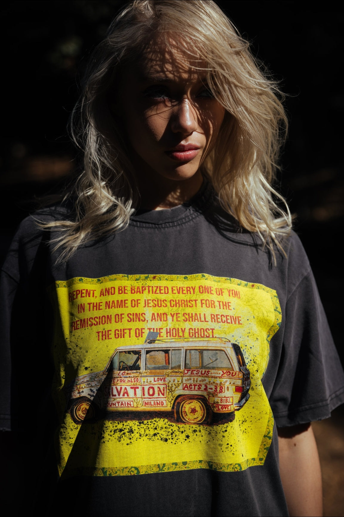 Doble escote. Salvación